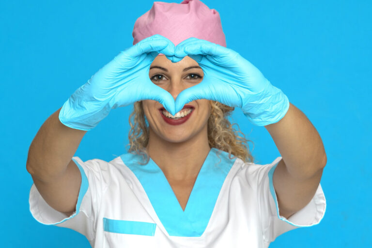 מרפאת-שיניים-מומלצת-בטביליסי